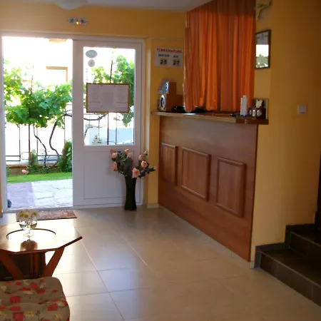 Barex Family Hotel 3*