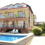 Barex Family 3*