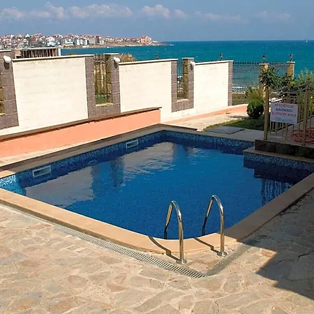 Barex Family 3* سوزوبول
